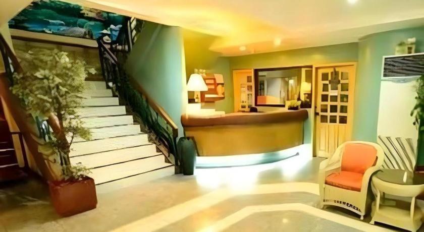 Richmond Plaza Hotel Tabok Exterior photo