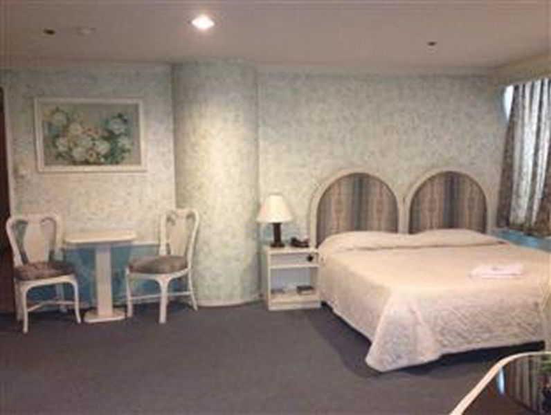 Richmond Plaza Hotel Tabok Exterior photo